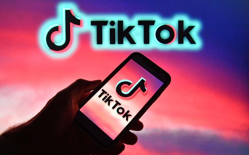 评论tiktok,评价TikTok：全球热门短视频平台的魅力与挑战!