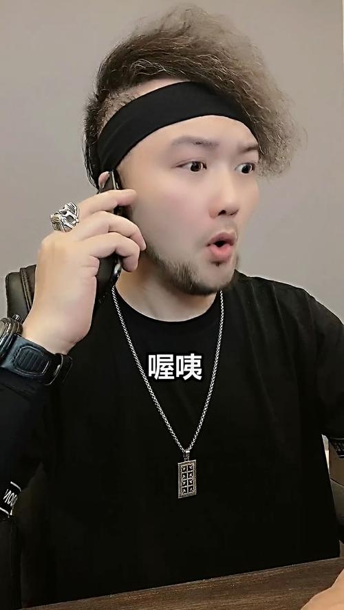 tiktok豪哥哥评论,tiktok豪哥哥评论：短视频时代的潮流引领者!